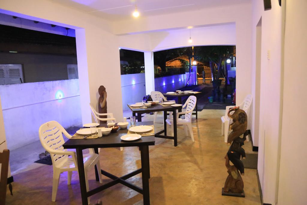 The Sea House Hotel Kudapaduwa Exterior foto